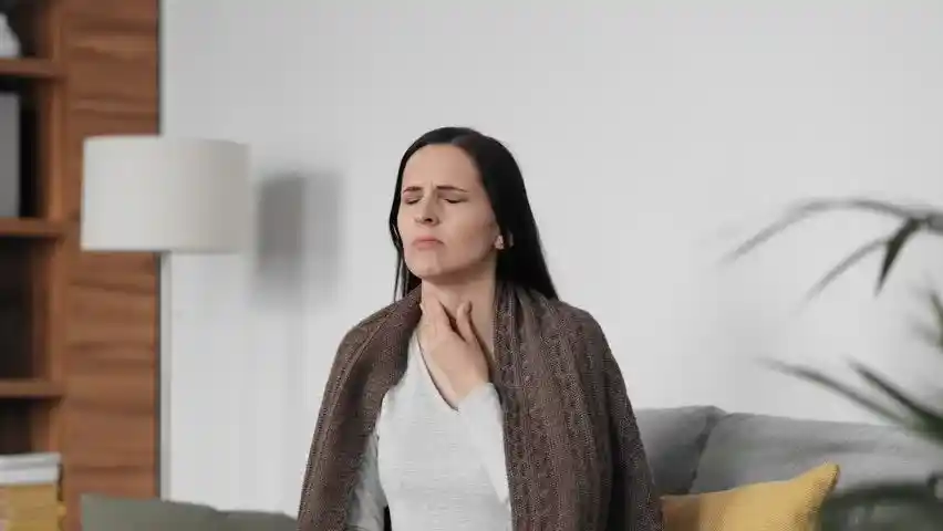 Itchy throat caused by seasonal allergies